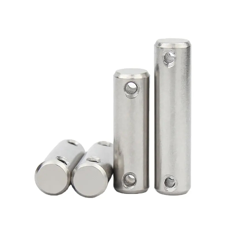 Cotter pin çuxuru ilə clevis pin