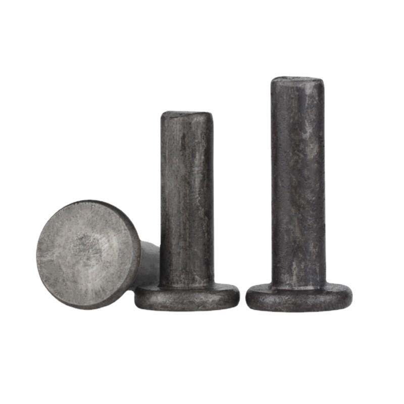 Başı olan clevis sancaqlar